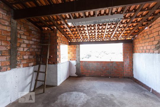 Área de Serviço de casa à venda com 3 quartos, 303m² em Jardim das Flores, Osasco