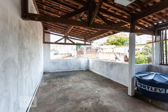 Área de Serviço de casa à venda com 3 quartos, 303m² em Jardim das Flores, Osasco