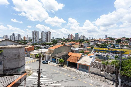 Vista de casa à venda com 3 quartos, 303m² em Jardim das Flores, Osasco