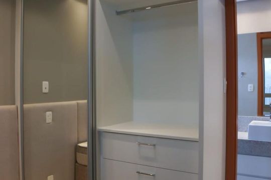 Suite - Armário de kitnet/studio para alugar com 1 quarto, 46m² em Setor Bueno, Goiânia
