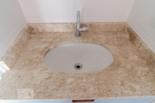 Banheiro de apartamento para alugar com 2 quartos, 63m² em Jardim Prudência, São Paulo