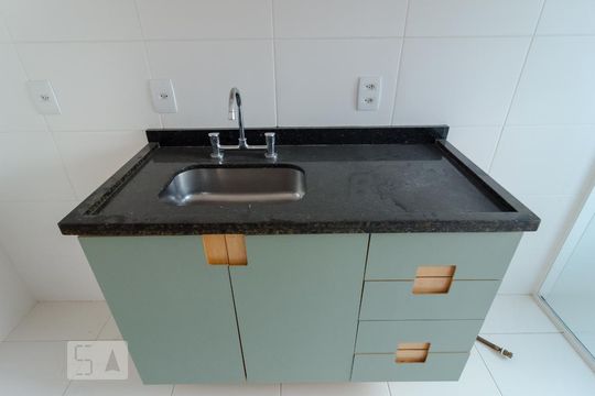 Cozinha de apartamento para alugar com 2 quartos, 63m² em Jardim Prudência, São Paulo