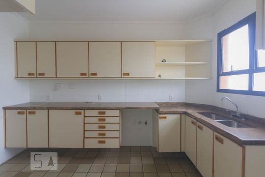 Cozinha de apartamento à venda com 4 quartos, 275m² em Campo Belo, São Paulo