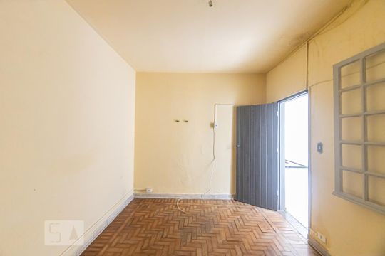 Quarto de casa para alugar com 1 quarto, 40m² em Vila Carrao, São Paulo