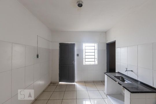 Cozinha de casa para alugar com 1 quarto, 40m² em Vila Carrao, São Paulo