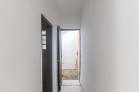 Corredor de casa para alugar com 1 quarto, 40m² em Vila Carrao, São Paulo