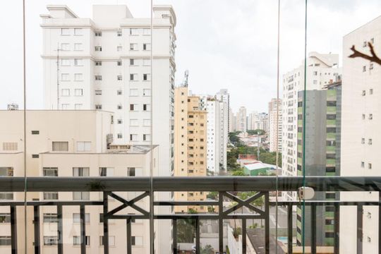 Vista do quarto de apartamento para alugar com 2 quartos, 71m² em Pompeia, São Paulo