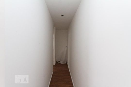 Corredor de apartamento para alugar com 2 quartos, 44m² em Brás, São Paulo