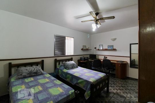 Suíte 2 de casa à venda com 3 quartos, 150m² em Vila Dom Pedro I, São Paulo