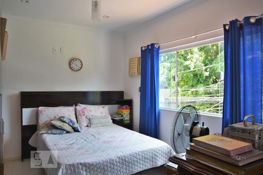 Quarto 1 de casa de condomínio à venda com 3 quartos, 97m² em Taquara, Rio de Janeiro