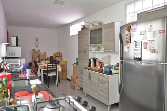 Cozinha de casa de condomínio à venda com 3 quartos, 97m² em Taquara, Rio de Janeiro