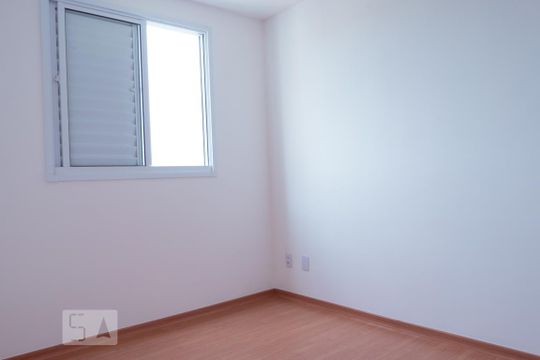 Quarto 2 de apartamento para alugar com 2 quartos, 43m² em Jardim Íris, São Paulo
