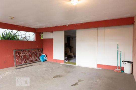 Garagem de casa à venda com 3 quartos, 283m² em Vila Romana, São Paulo