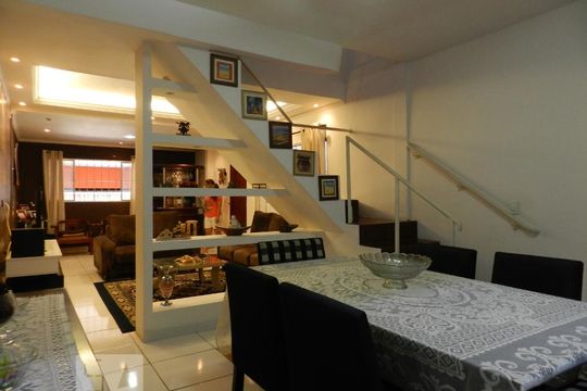 Sala de Jantar de casa à venda com 4 quartos, 250m² em Vila Paulistania, São Paulo