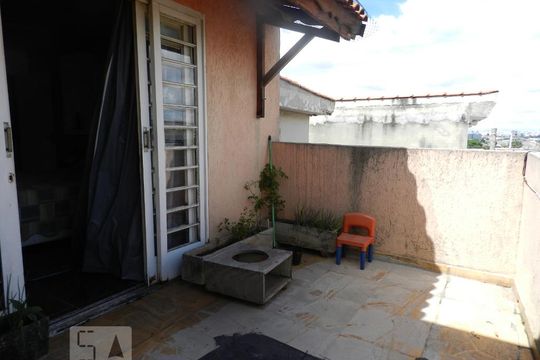 Varanda de casa à venda com 4 quartos, 250m² em Vila Paulistania, São Paulo