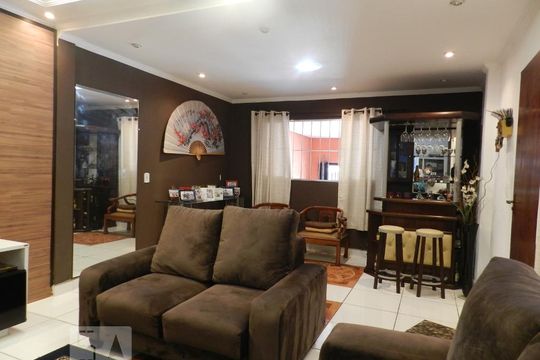 Casa à venda com 4 quartos, 250m² em Vila Paulistania, São Paulo