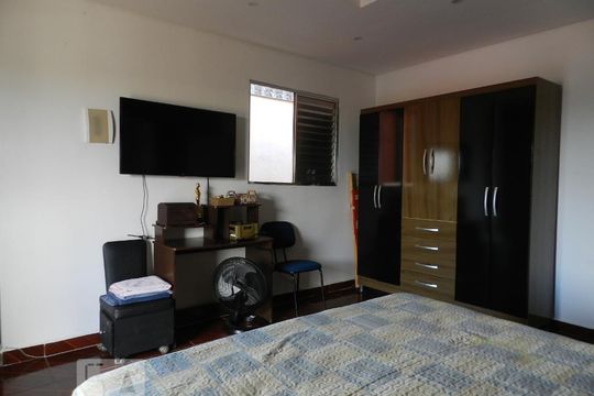Quarto 1 - Suíte  de casa à venda com 4 quartos, 250m² em Vila Paulistania, São Paulo