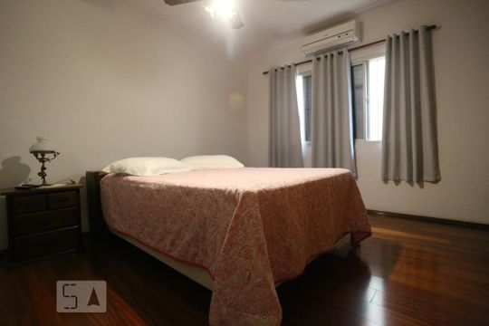 Quarto 1 de casa à venda com 3 quartos, 200m² em Jardim Ester Yolanda, São Paulo