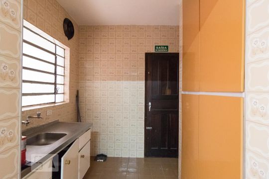 Cozinha de casa para alugar com 4 quartos, 300m² em Vila Guarani, São Paulo