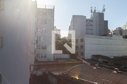 Vista do Quarto 1 de apartamento para alugar com 2 quartos, 90m² em Centro Histórico, Porto Alegre