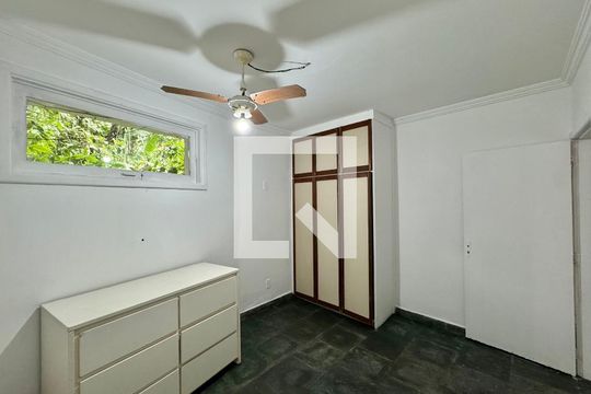 Quarto de casa à venda com 1 quarto, 45m² em Vargem Pequena, Rio de Janeiro