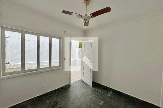 Sala de casa à venda com 1 quarto, 45m² em Vargem Pequena, Rio de Janeiro