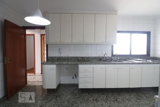 Cozinha de apartamento à venda com 4 quartos, 168m² em Mooca, São Paulo