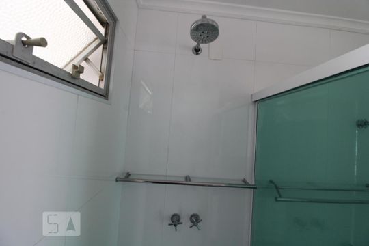 Chuveiro de apartamento para alugar com 1 quarto, 69m² em Cidade Monções, São Paulo