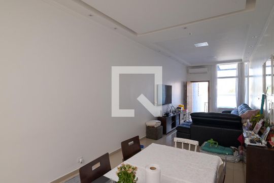 Sala de casa à venda com 3 quartos, 136m² em Vila Moinho Velho, São Paulo