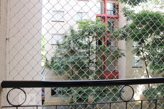 varanda de apartamento à venda com 2 quartos, 47m² em Vila Carmosina, São Paulo