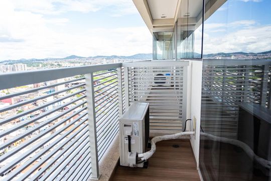 Varanda de kitnet/studio para alugar com 1 quarto, 46m² em Centro, Osasco