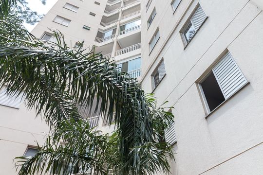 Fachada do bloco de apartamento à venda com 2 quartos, 55m² em Vila Endres, Guarulhos
