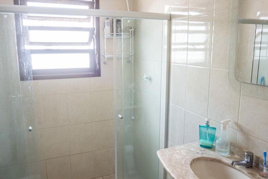 Banheiro de casa à venda com 6 quartos, 250m² em Quarta Parada, São Paulo