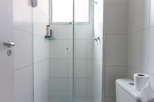 Banheiro de apartamento à venda com 2 quartos, 40m² em São Pedro, Osasco