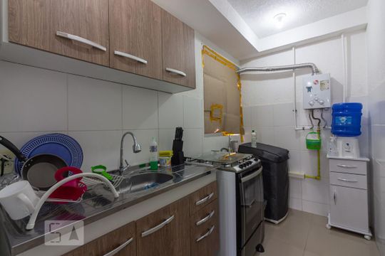 Cozinha de apartamento à venda com 2 quartos, 40m² em São Pedro, Osasco