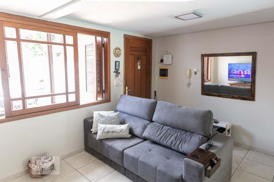Casa à venda com 4 quartos, 220m² em Partenon, Porto Alegre