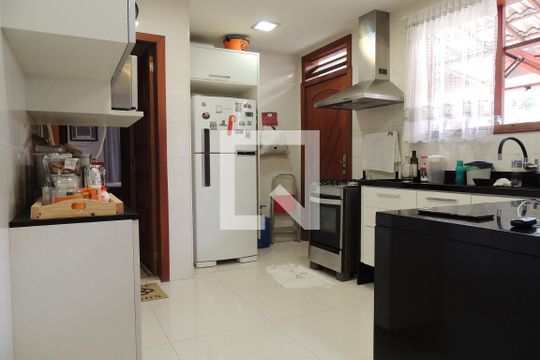 Cozinha  de casa de condomínio à venda com 2 quartos, 200m² em Freguesia (jacarepaguá), Rio de Janeiro