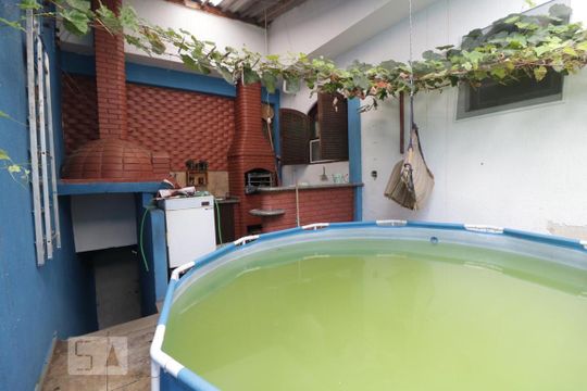 Area externa de casa à venda com 4 quartos, 200m² em Vila Mafra, São Paulo