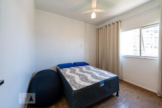 quarto 1 de apartamento para alugar com 2 quartos, 90m² em Ipanema, Rio de Janeiro