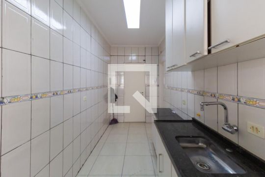 Cozinha de apartamento para alugar com 2 quartos, 75m² em Liberdade, São Paulo
