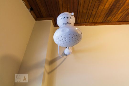 Banheiro Social de kitnet/studio para alugar com 1 quarto, 14m² em Vila da Saúde, São Paulo
