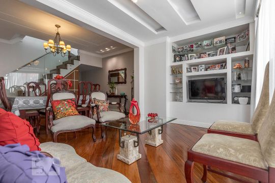 Sala de Estar de apartamento para alugar com 2 quartos, 232m² em Jardim Lindóia, Porto Alegre