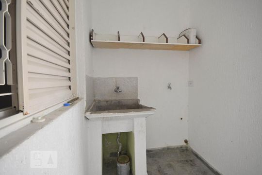 Area de Serviço de casa à venda com 2 quartos, 150m² em Vila Água Funda, São Paulo