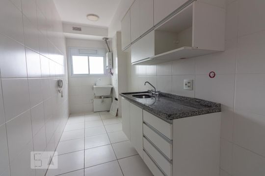 Cozinha de apartamento para alugar com 2 quartos, 54m² em Vila Campesina, Osasco