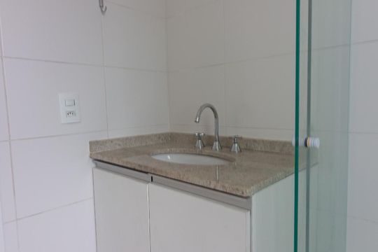 Banheiro de apartamento para alugar com 2 quartos, 54m² em Vila Campesina, Osasco