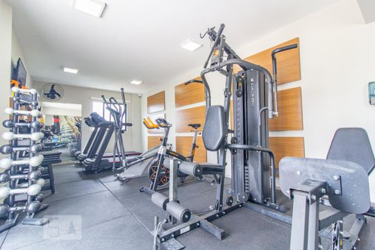 Academia de apartamento para alugar com 2 quartos, 62m² em Água Verde, Curitiba