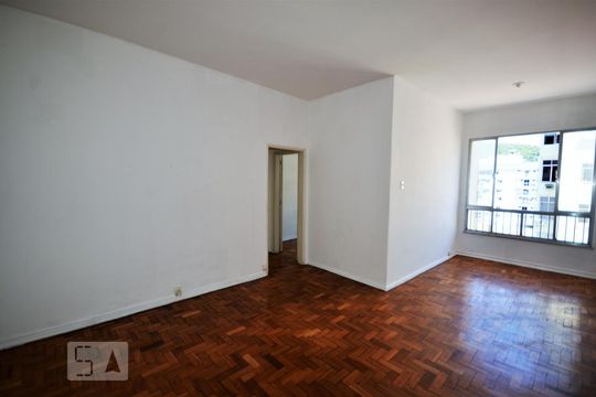 Sala de apartamento para alugar com 1 quarto, 60m² em Botafogo, Rio de Janeiro