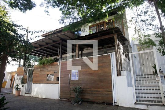 Fachada de apartamento para alugar com 1 quarto, 50m² em Petrópolis, Porto Alegre