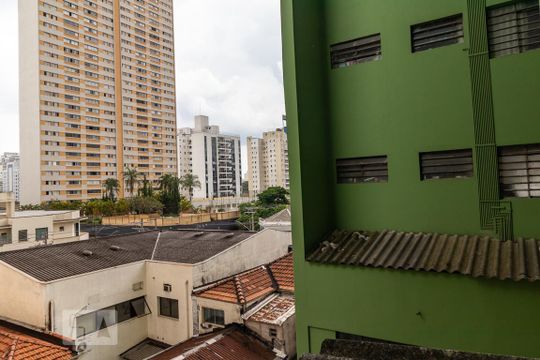 Vista da sala de apartamento para alugar com 2 quartos, 41m² em Pinheiros, São Paulo