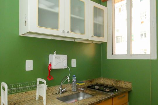 Sala de apartamento para alugar com 1 quarto, 50m² em Copacabana, Rio de Janeiro